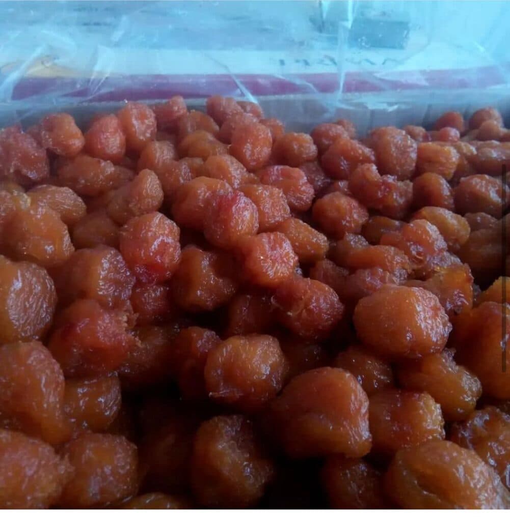 فروشگاه خشکبار بامهای طلایی در نیشابور