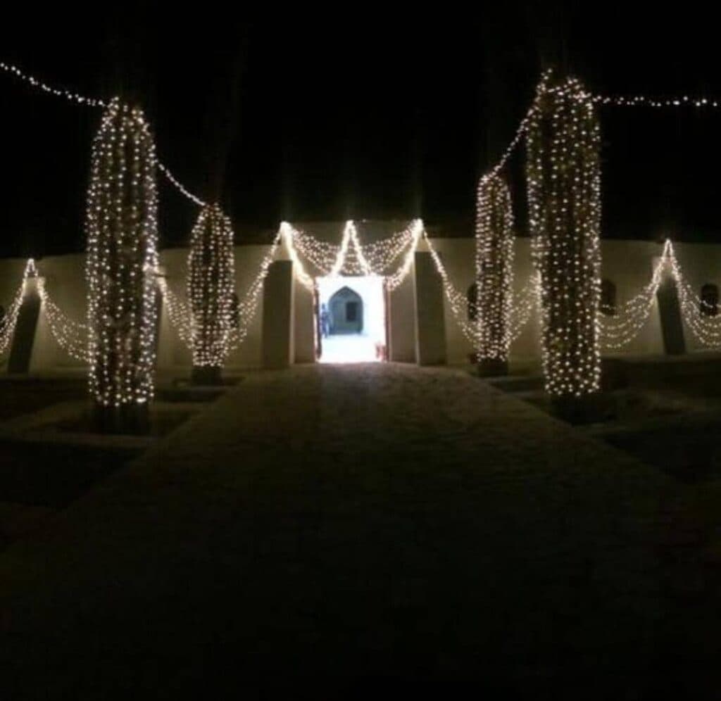 مجموعه گردشگری و اقامتگاه سنتی کاروانسرای احمد خان بستک هرمزگان