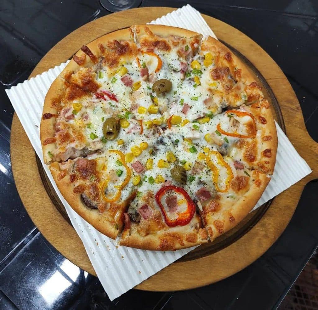 فست فود و پیتزا شاندیز در سنندج کردستان