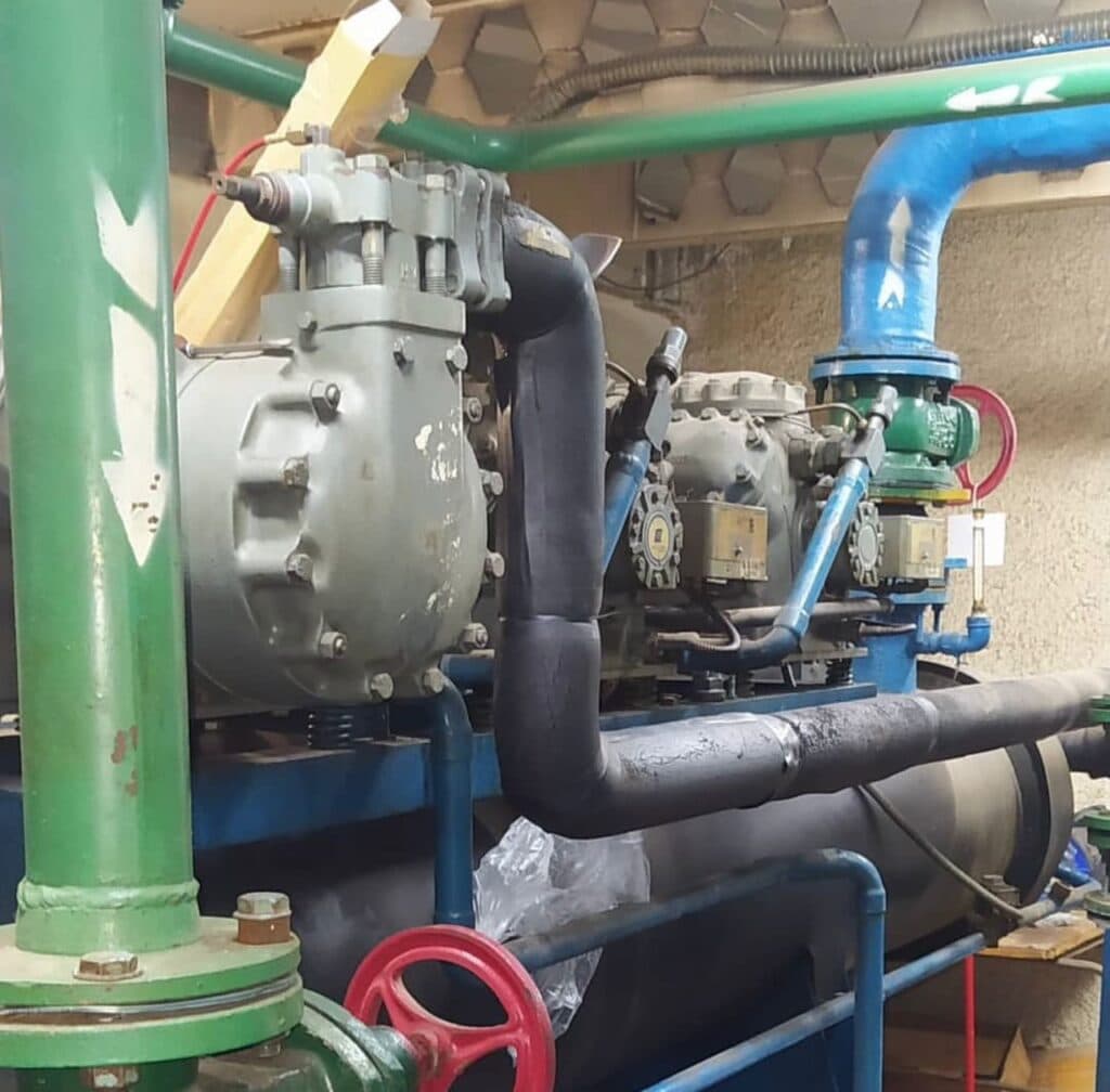 تعمیر و تعمیرکار چیلر و سردخانه بهنام برودت کیان در تهران