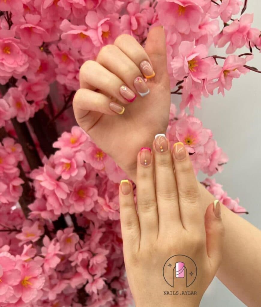 آموزش و خدمات کاشت ناخن آیلار صفری در کامرانیه تهران