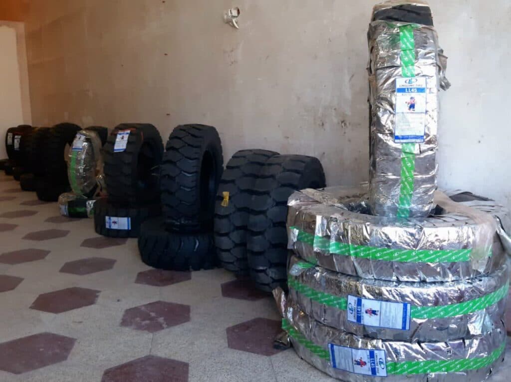 فروشگاه رینگ و لاستیک ماشین آلات راهسازی ستاری در مشهد