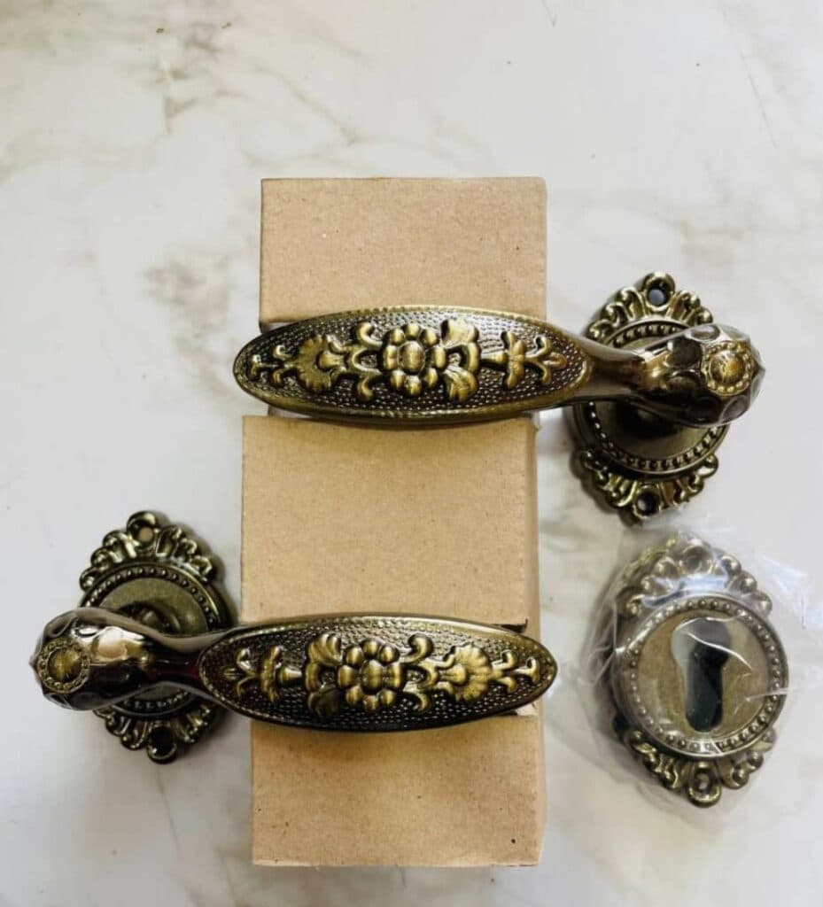 تولید و فروش دستگیره و قفل درب ضدسرقت ابزاریراق باقری در سبزدشت تهران