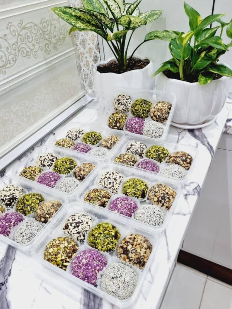 فروش و پخت حلوا سیاه خطائی در اردبیل