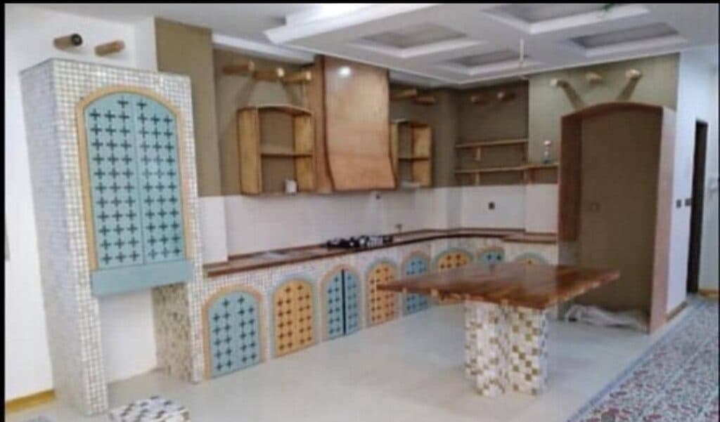 فروش و اجرای نرده چوبی پله گرد و کلبه آلاچیق زیباسازان در کرج