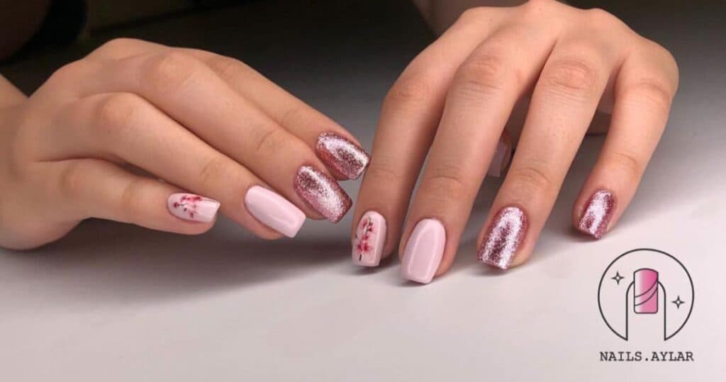 آموزش و خدمات کاشت ناخن آیلار صفری در کامرانیه تهران