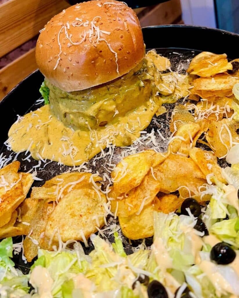 کافه رستوران دانژه در اراک