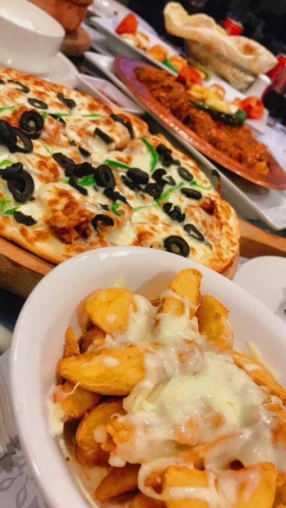 کافه رستوران گاردن در گنبد کاووس گلستان