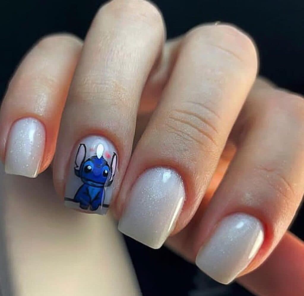 آموزشگاه و سالن تخصصی ناخن فشن دی Fashion day در چالوس