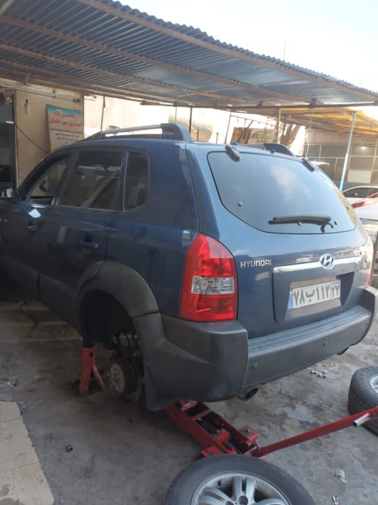 مرکز فوق تخصصی تعمیر و شارژ کمک فنر ایرانی و خارجی کاوه در قزوین