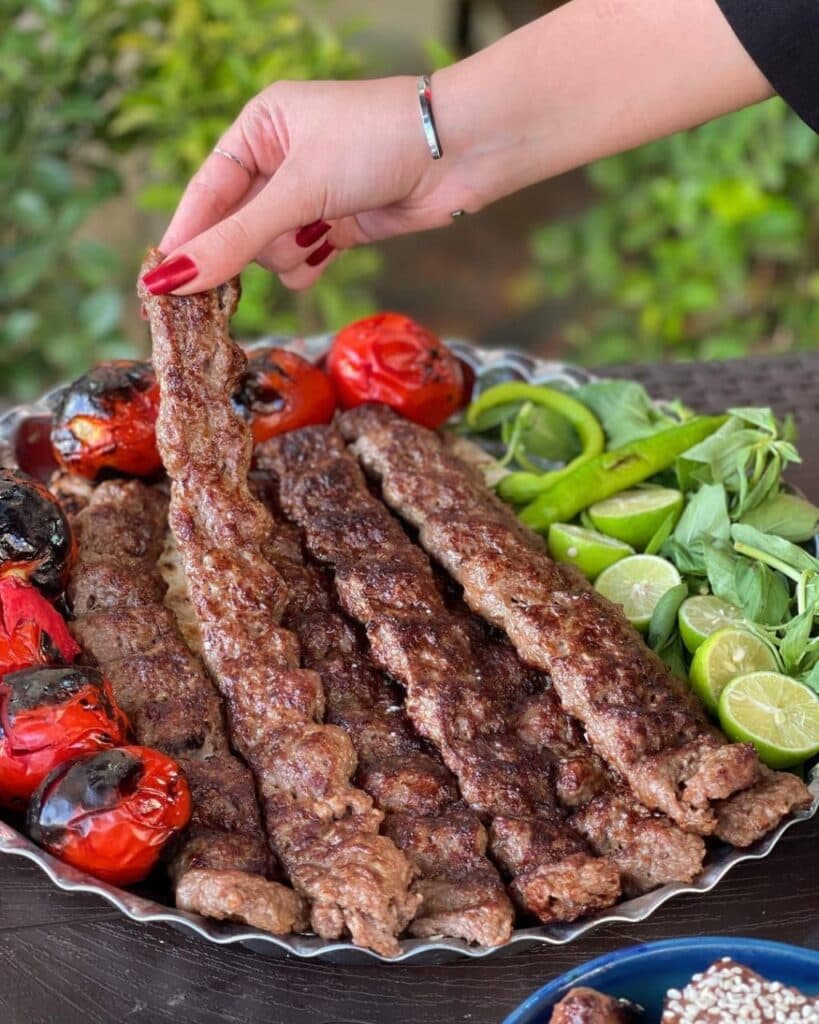 رستوران ثامن در طبس