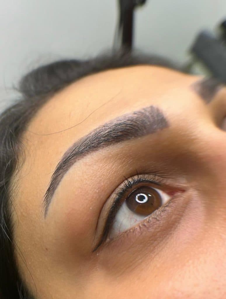 مرکز تخصصی آرایش دائم فروغ نظری در رشت