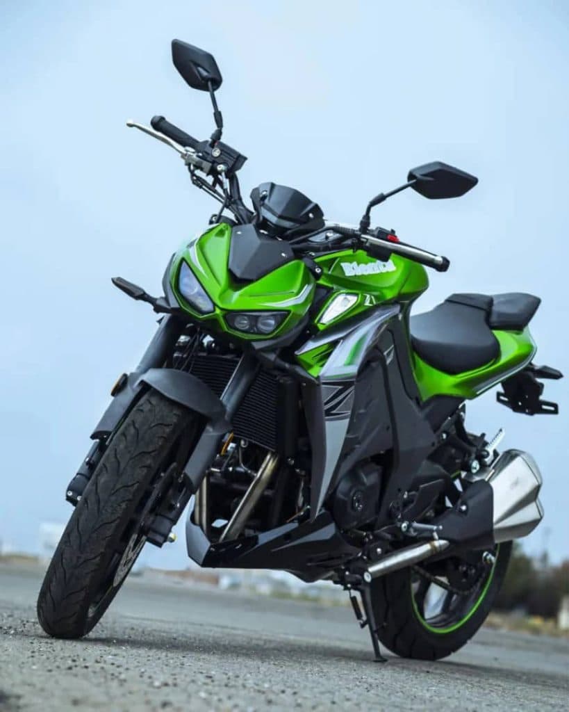 فروشگاه و نمایشگاه و نمایندگی همتاز موتور نیافر در خوی