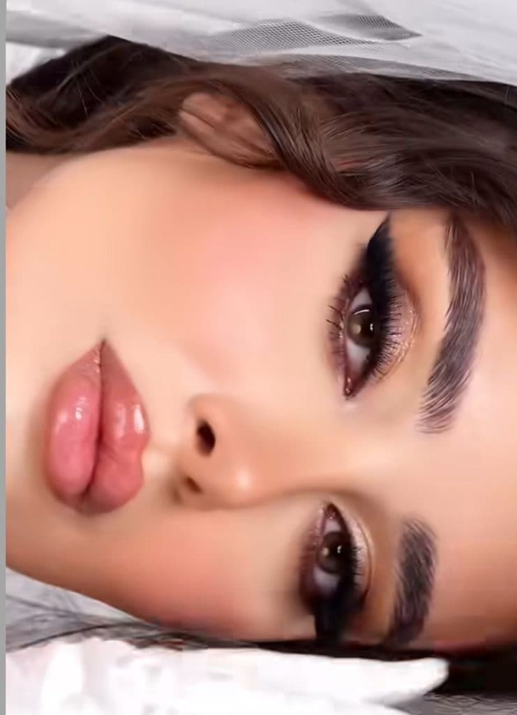 سالن زیبایی و آکادمی عروس آفرینش در سیرجان