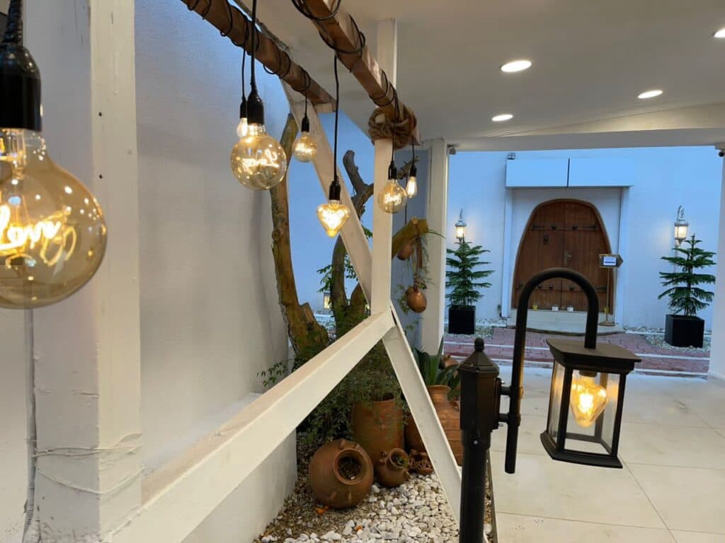 تالار پذیرایی و کترینگ و تشریفات آترا در بابل