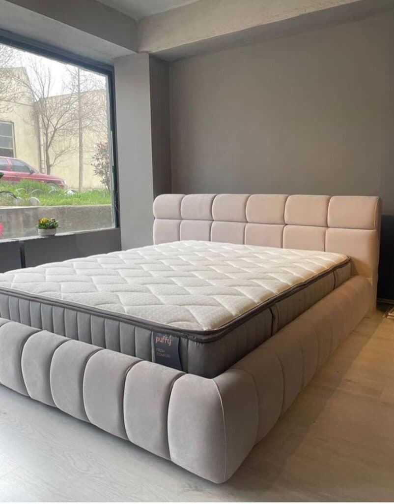 تعویض پارچه و تعمیرات مبل فرزند هنر در کیش