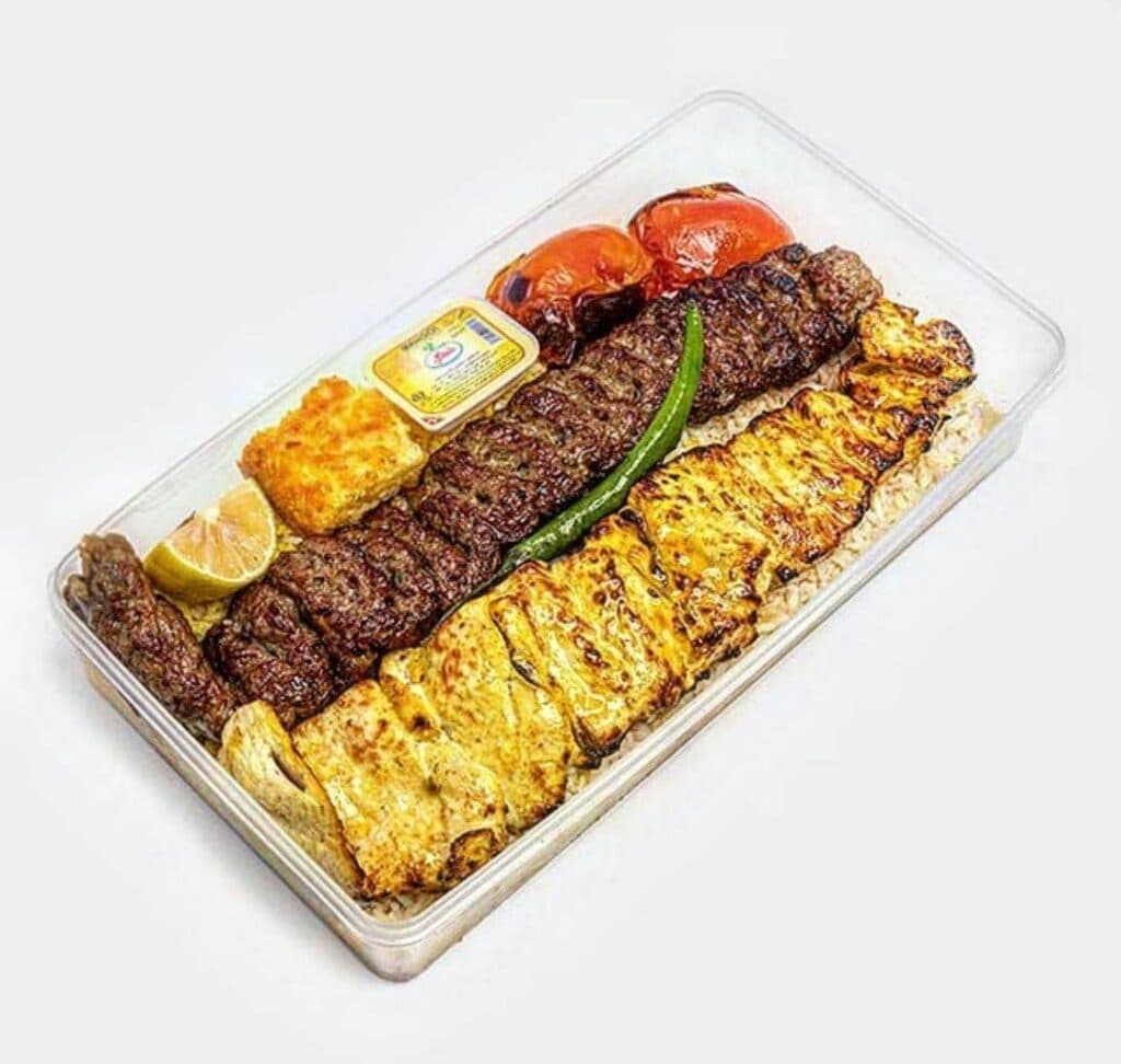 رستوران بیرون بر کریمی در هروی تهران