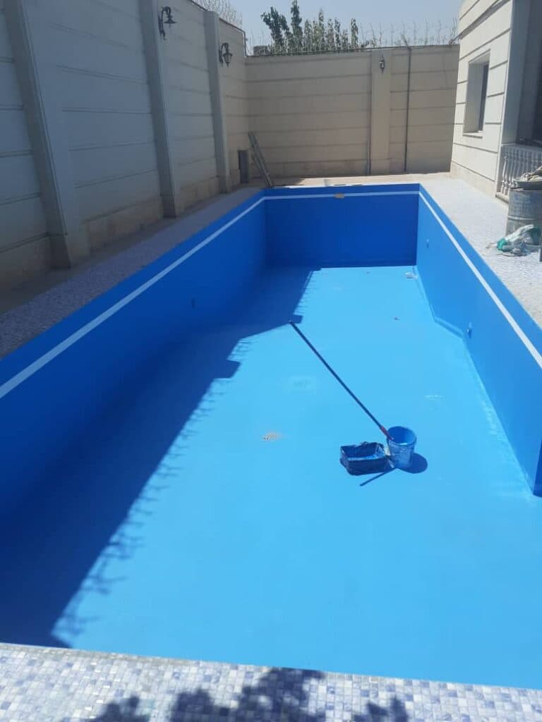 خدمات اجرا و فروش عایق نانو رطوبتی استخر و بام حسن زاده در کرج