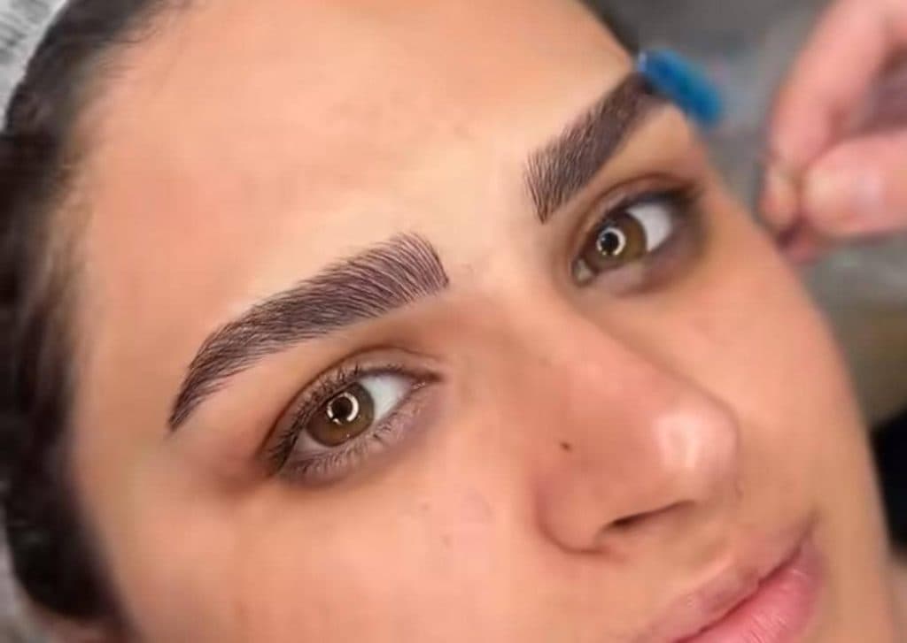 سالن زیبایی و آکادمی عروس آفرینش در سیرجان