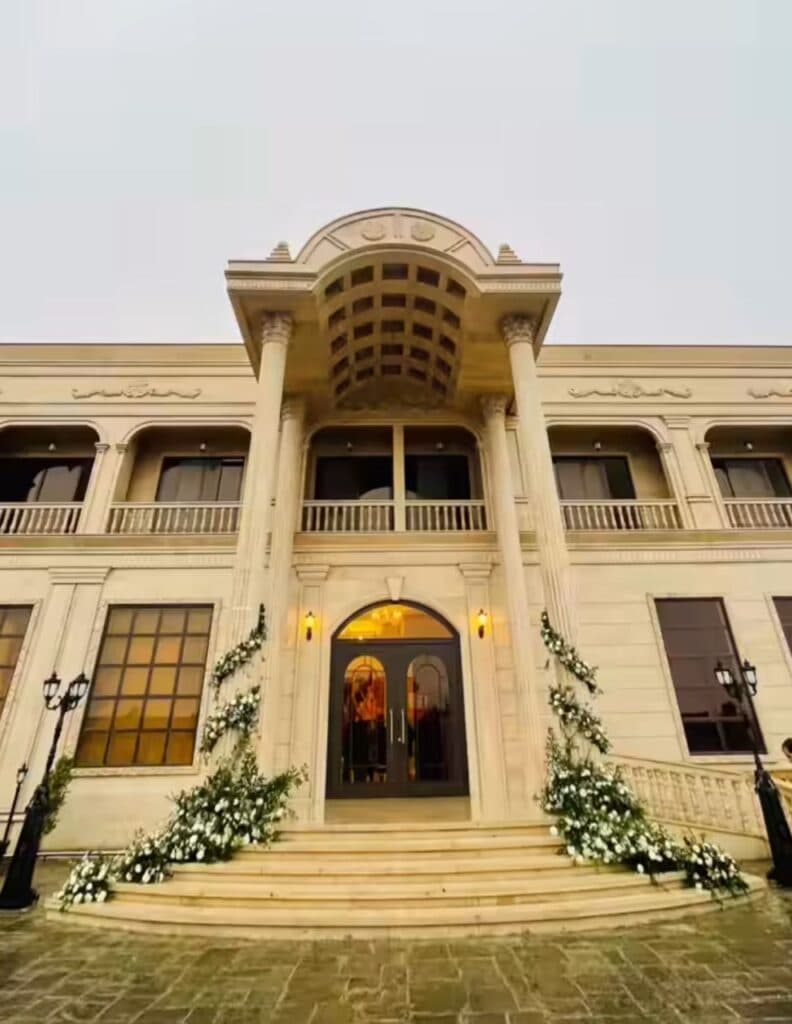 مجتمع گردشگری عمارت زرین در زنجان