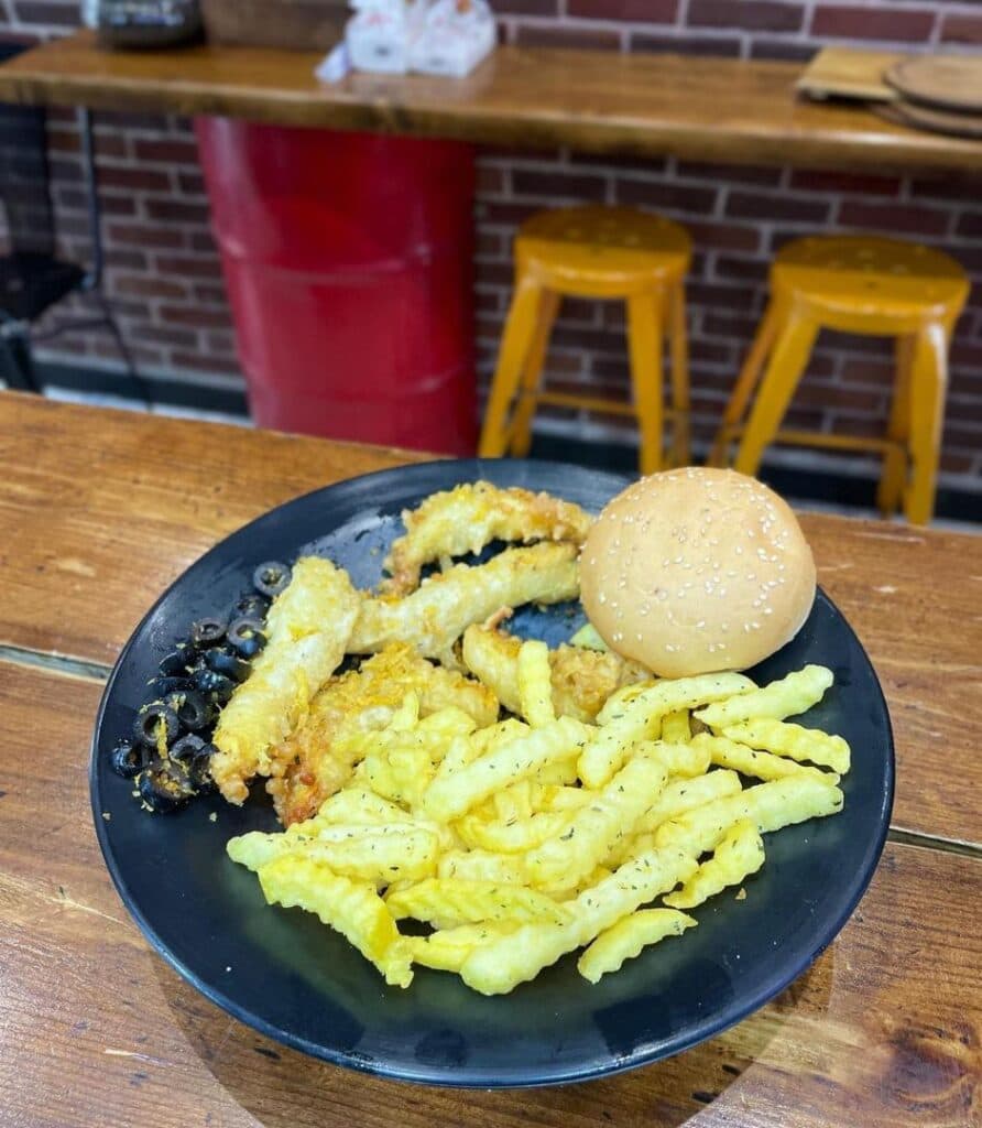 فست فود کارینو در صدرا شیراز