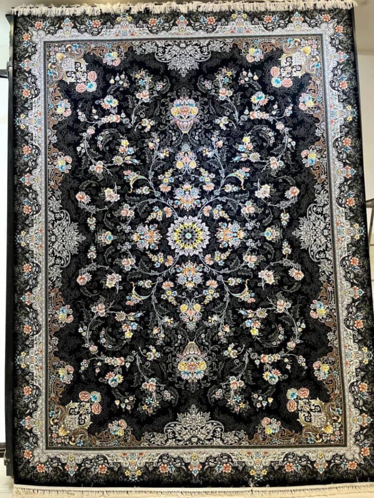 تولید و توزیع پشتی و فرش محمود در همدان