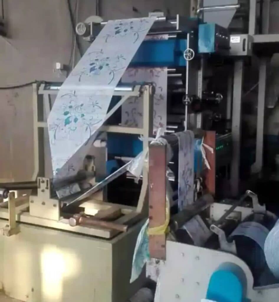 خرید و فروش دستگاه رول سفره و لیوان کاغذی یکبار مصرف شاخه گستران در سنندج