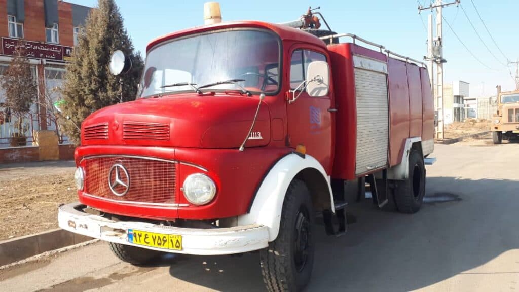 تجهیز و بازسازی خودرو آتش نشانی شرکت آذرمهار در تبریز