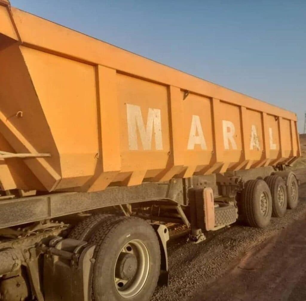 نمایشگاه ماشین سنگین و کامیون اسماعیل در نیشابور