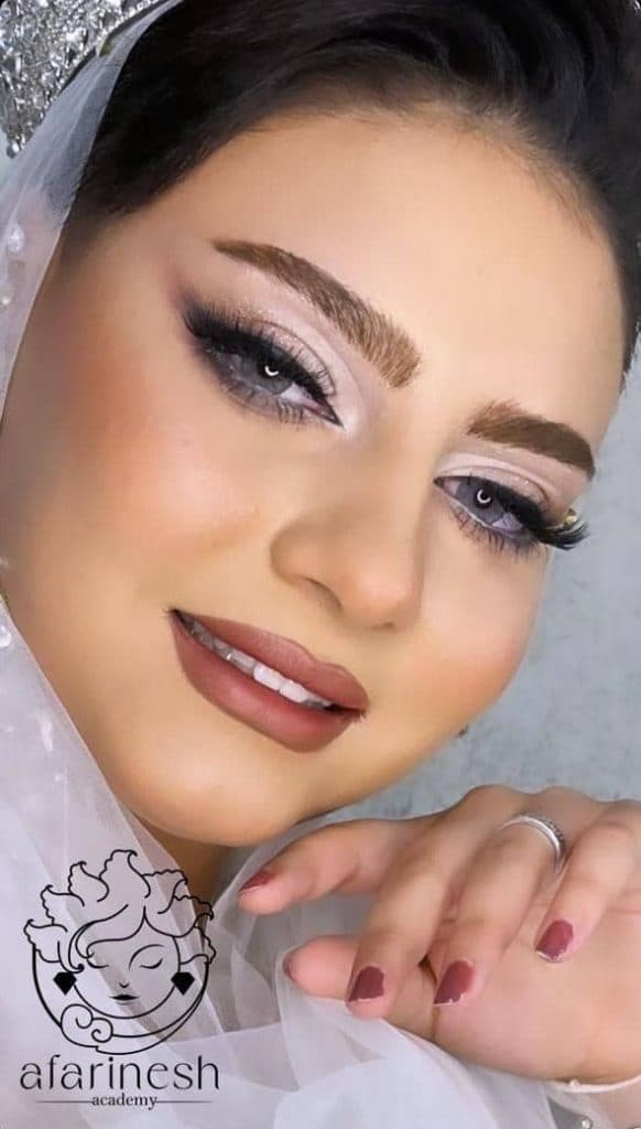 سالن زیبایی و آکادمی عروس آفرینش در سیرجان