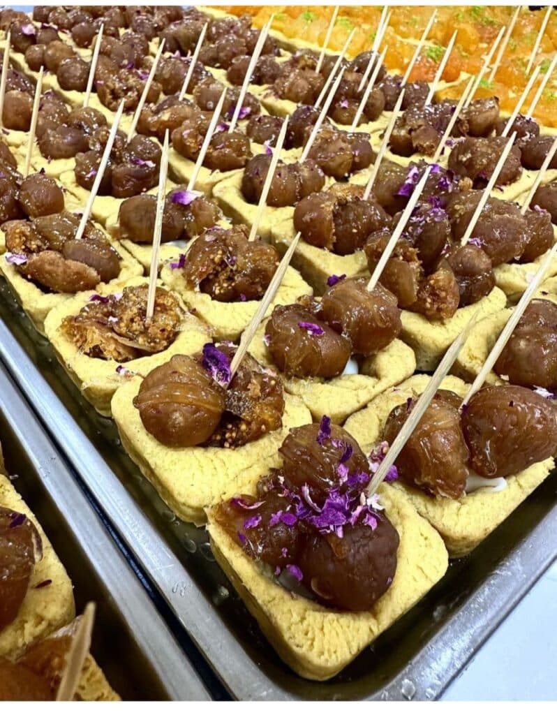 شیرینی سرای بابا قنبر در نیشابور