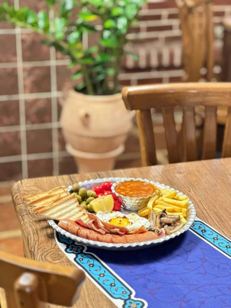 رستوران سنتی ارک در رشت