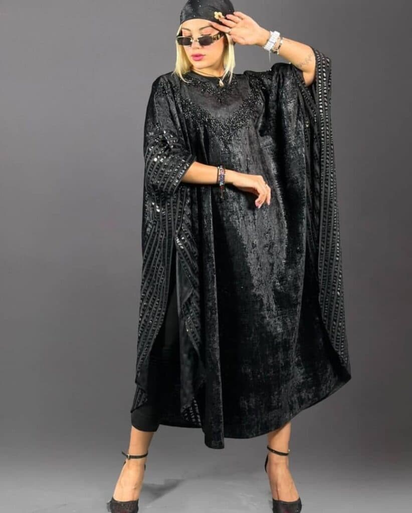 فروشگاه پوشاک اسپرت و مجلسی مردانه و زنانه رز در اراک