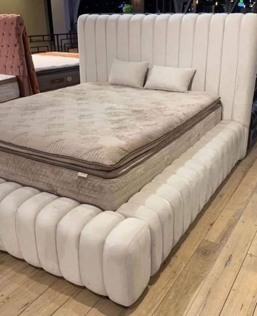 تعویض پارچه و تعمیرات مبل فرزند هنر در کیش