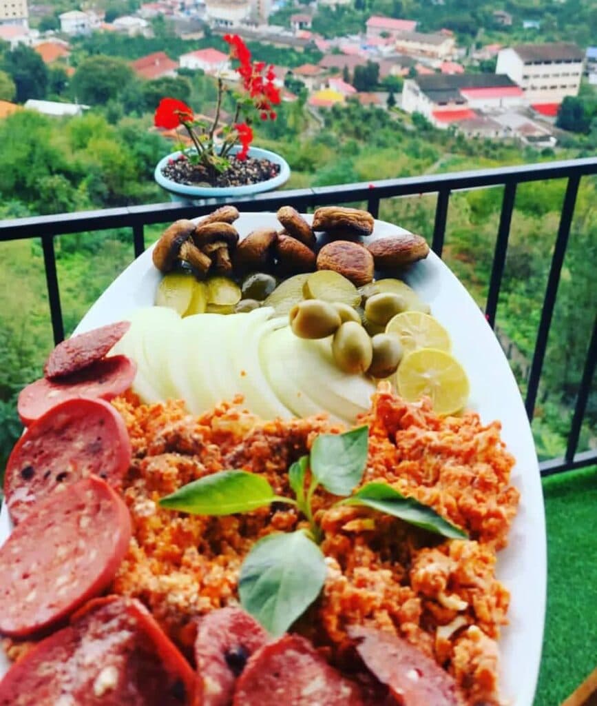 کافه رستوران خالدی در شهسوار