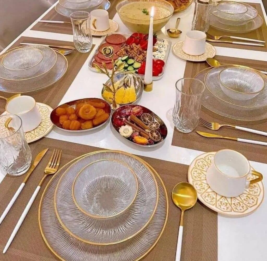 گالری لوازم خانگی چینی و بلوری مادر در سمنان