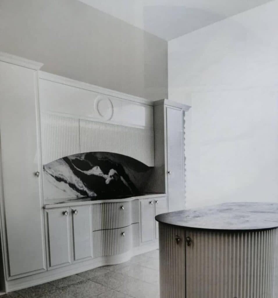 بازسازی طراحی و اجرا دکوراسیون داخلی و کابینت آریاچوب ناصری در بندرعباس