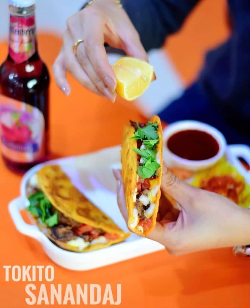 فست فود آراد در سنندج