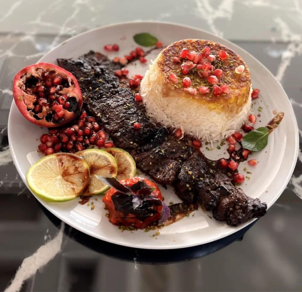 کافه رستوران پارادایس در سنندج