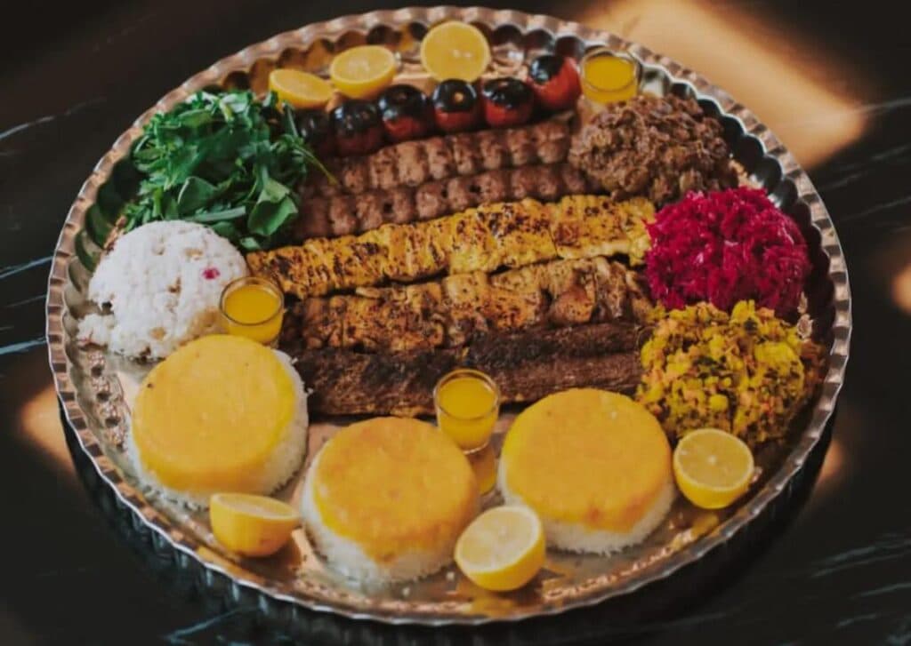 کافه رستوران پارادایس در سنندج