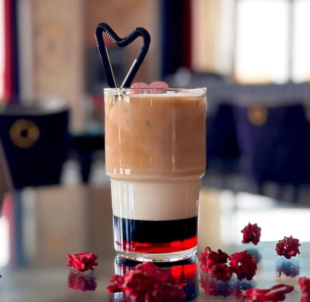 کافه رستوران پارادایس در سنندج