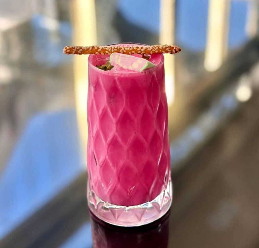 کافه رستوران پارادایس در سنندج