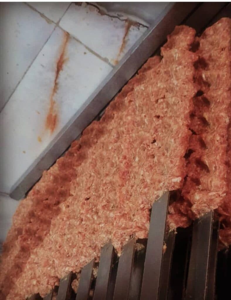 آشپزخانه و رستوران نگین جنوب در کارون