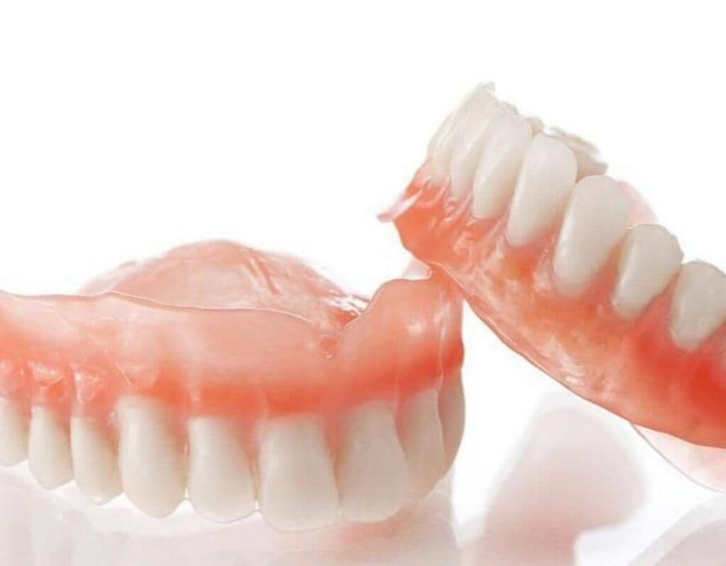 مرکز تخصصی دندانسازی و دندان مصنوعی و متحرک مهدی عسکری نژاد در کرمان