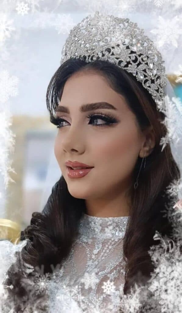 سالن زیبایی و آکادمی عروس آفرینش در سیرجان