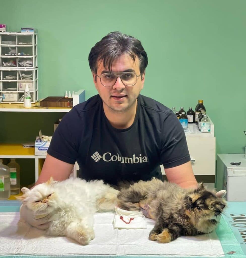 کلینیک دامپزشکی دکتر وثوقی در اردبیل