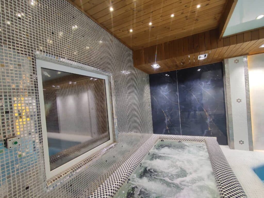 ساخت استخرهای لاکچری صفر تا صد شرکت تهران سونا 09121268386 در تهران