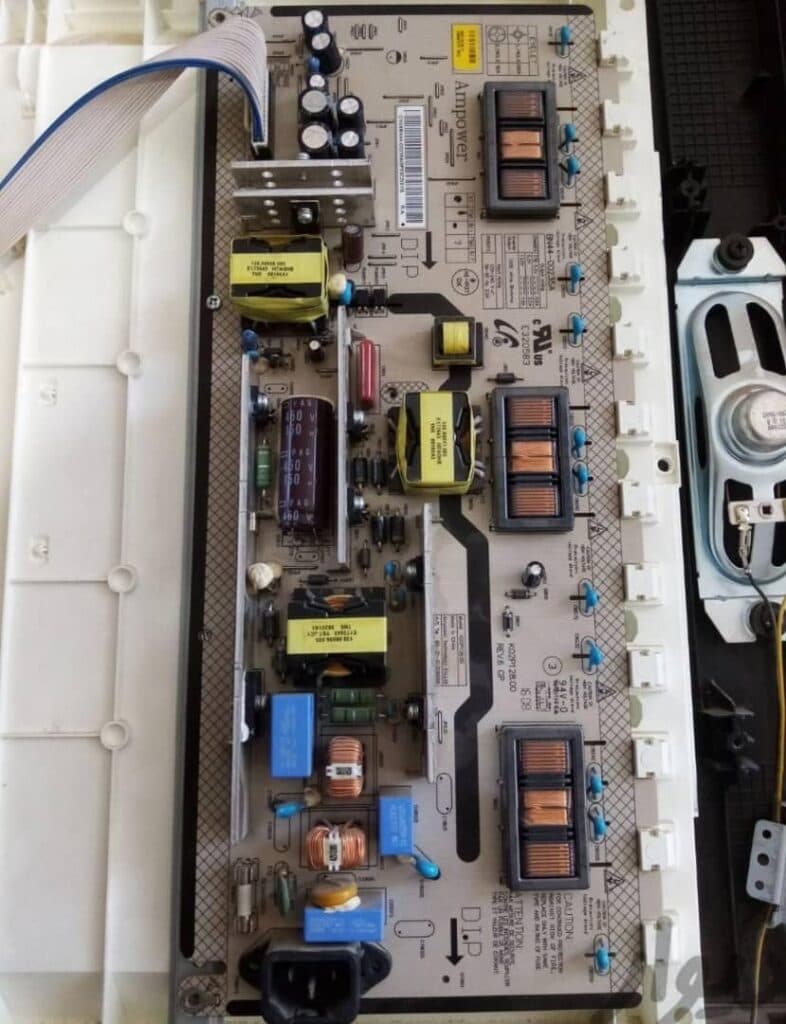 آموزش و طراحی و تعمیرات بردهای الکترونیکی ماهر الکترونیک در ملایر