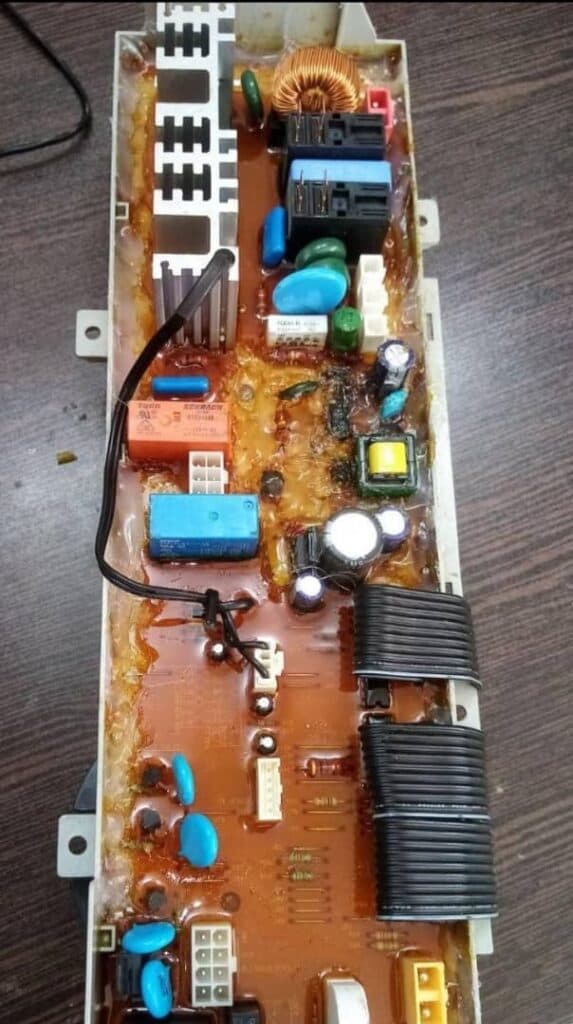 آموزش و طراحی و تعمیرات بردهای الکترونیکی ماهر الکترونیک در ملایر