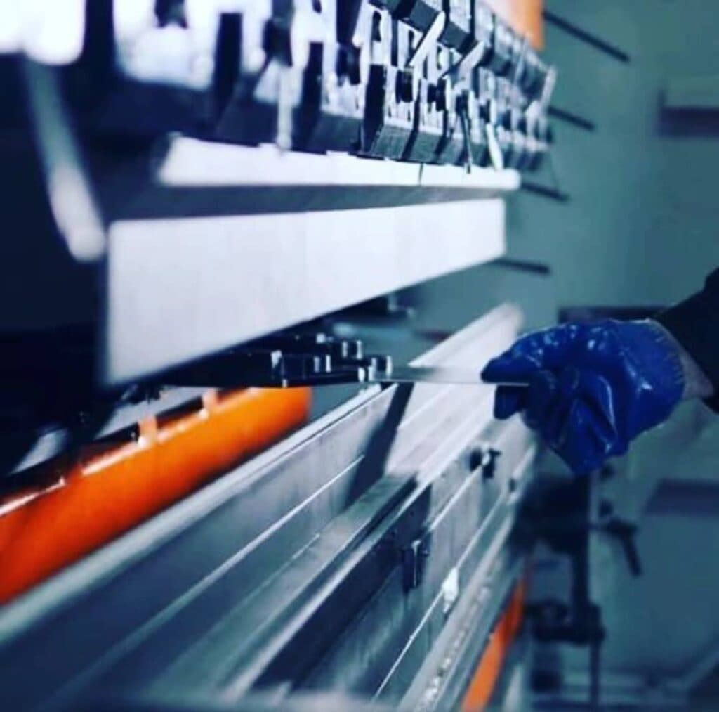 خدمات برش لیزر فلزات خمکاری جوشکاری آسین لیزر در شهر قدس تهران